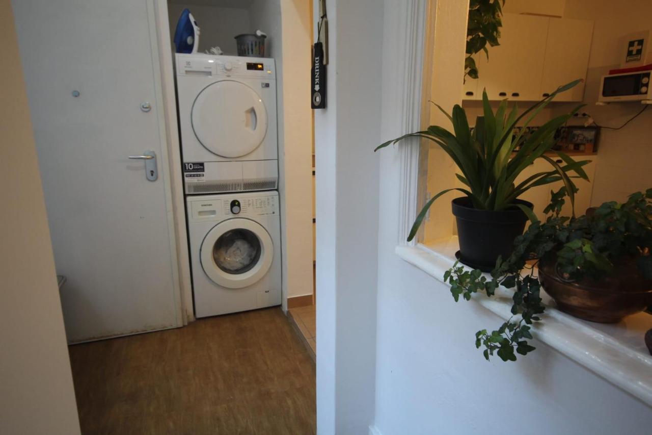 Antique M1 R1 - Amazing Double Room With Shared Bathroom In Marques Pombal Lissabon Buitenkant foto