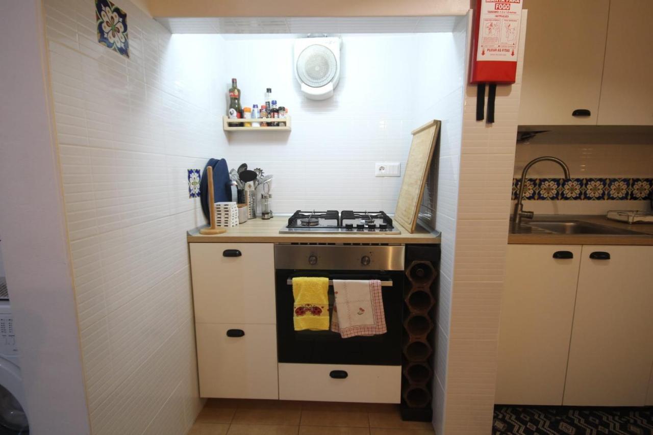 Antique M1 R1 - Amazing Double Room With Shared Bathroom In Marques Pombal Lissabon Buitenkant foto
